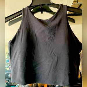 Athleta workout top with removable cups. NEW